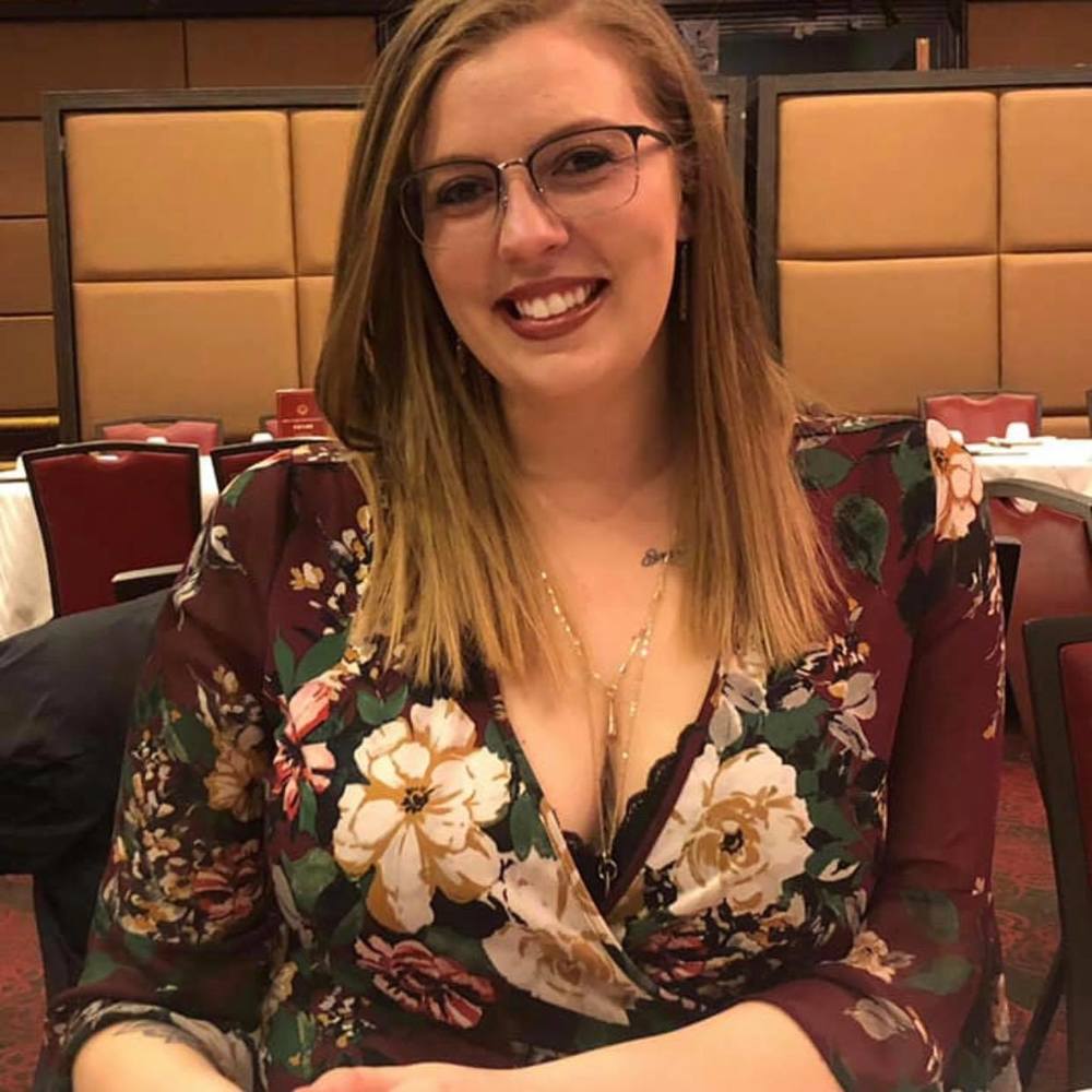 Meet your Posher, Amber